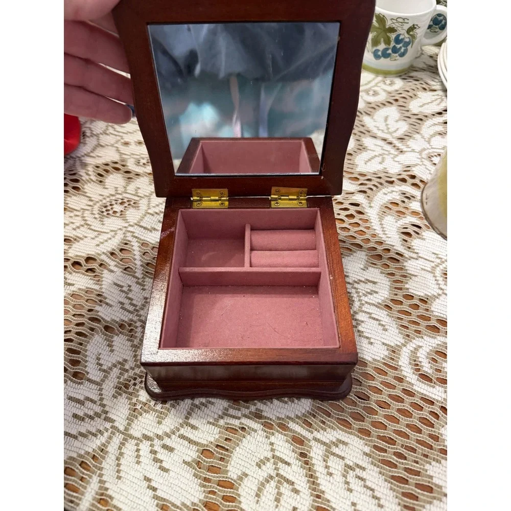 Vintage Wooden Heart Jewelry Box Tapestry Floral Inlay Mirror Pink Interior 5in